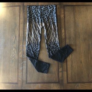 M. Rena animal print leggings (flaw)